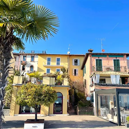D1mora Riva Serena - On The Gardone Promenade Διαμέρισμα Gardone Riviera