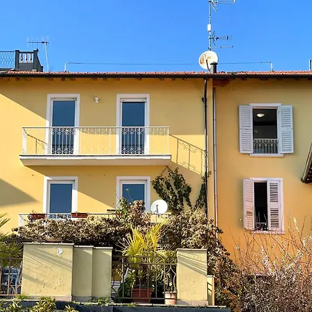D1mora Riva Serena - On The Gardone Promenade Διαμέρισμα