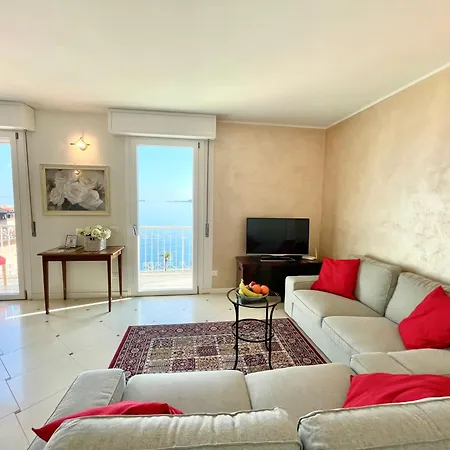 Διαμέρισμα D1mora Riva Serena - On The Gardone Promenade